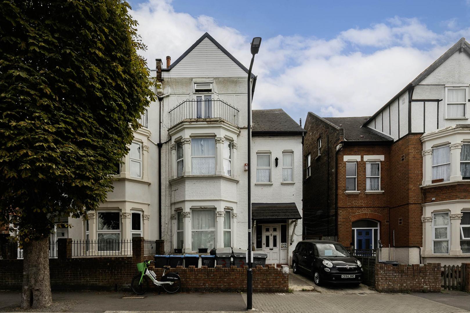  Bills Included Studio Dean Road, Willesden Green ( Gas,Water +Electricity included)